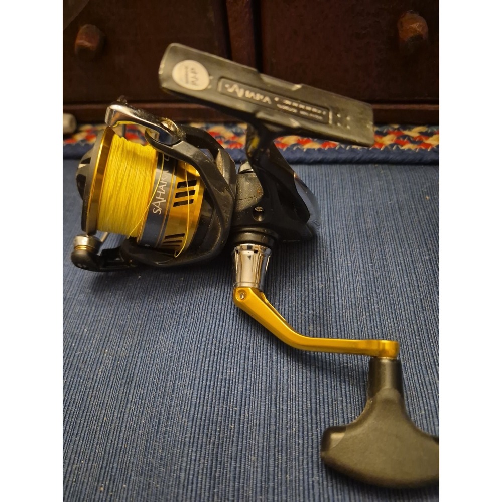 Shimano 22 Sahara C3000 Fishing Spinning Reel